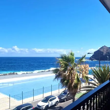 Διαμέρισμα Bryan Ocean Views In
